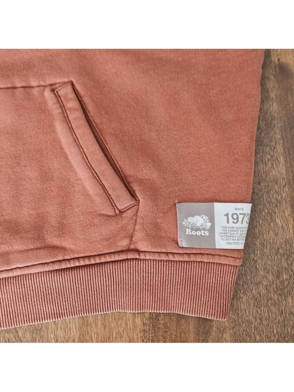 Roots Cropped Hoodie Small Burnt Orange Cozy Fleece Pullover Sweatshirt - Picture 4 of 7